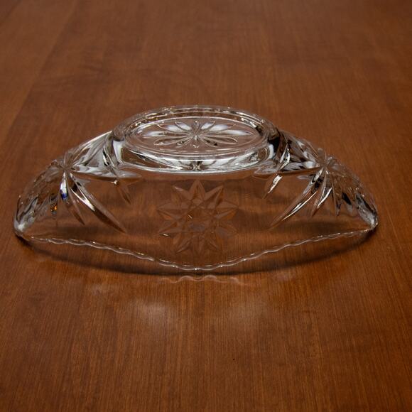 Vintage ANCHOR HOCKING Star of David Prescut Glass Gondola Boat Bowl Candy Dish - Picture 4 of 5